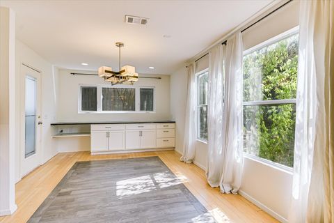 Tiny photo for 1193 Curve ST, Austin, TX 78702 (MLS # 9705804)