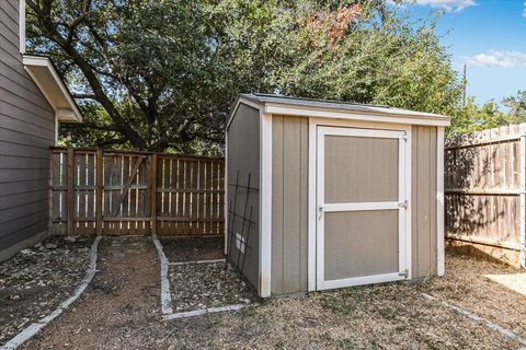 Tiny photo for 1193 Curve ST, Austin, TX 78702 (MLS # 9705804)