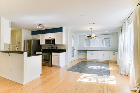 Tiny photo for 1193 Curve ST, Austin, TX 78702 (MLS # 9705804)