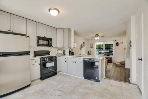 Tiny photo for 11901 Swearingen DR #4, Austin, TX 78758 (MLS # 4747876)