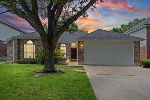 Photo of 2312 Mockingbird DR, Round Rock, TX 78681 (MLS # 6877851)