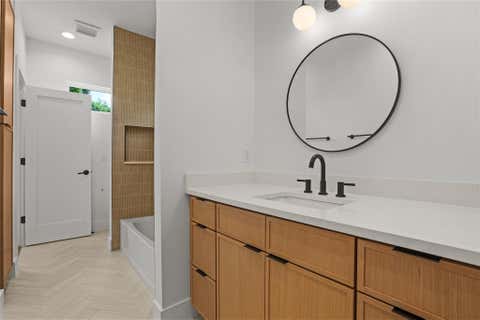 Tiny photo for 752 Pedernales ST, Austin, TX 78702 (MLS # 5803566)
