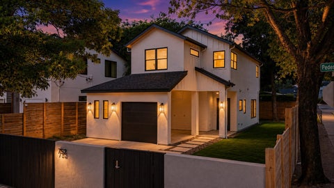Tiny photo for 752 Pedernales ST, Austin, TX 78702 (MLS # 5803566)