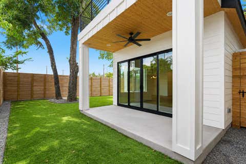 Tiny photo for 752 Pedernales ST, Austin, TX 78702 (MLS # 5803566)