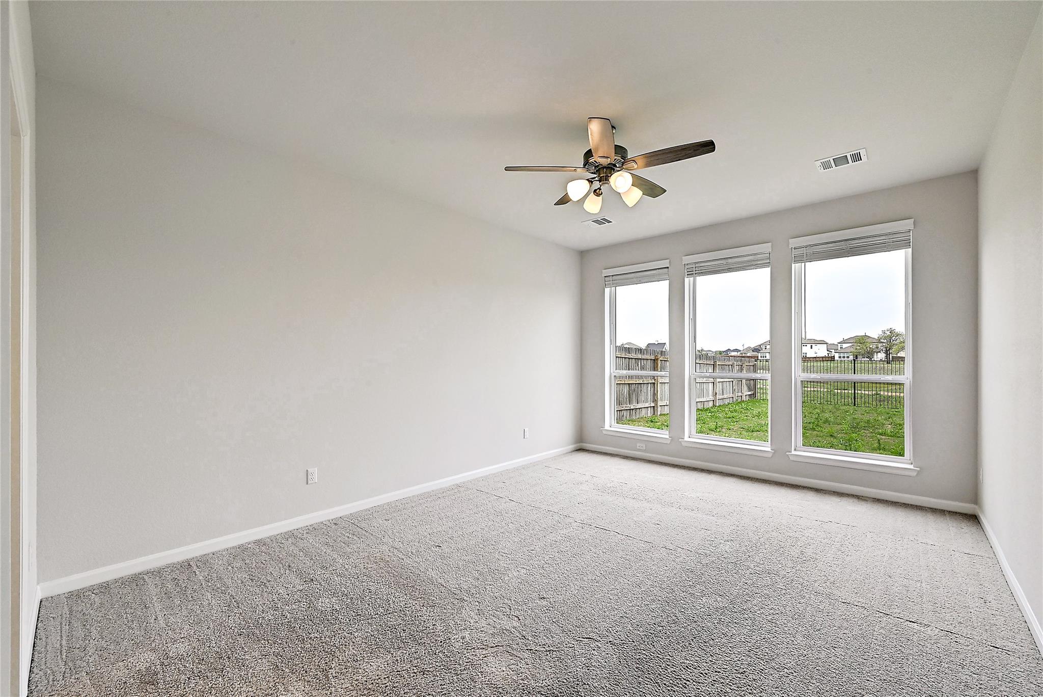 209 Banyon DR