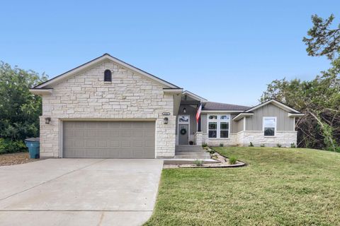 Photo of 6101 Cimmaron TRL, Lago Vista, TX 78645 (MLS # 2346883)