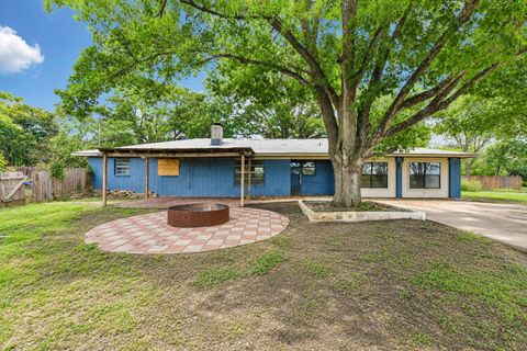 Photo of 1111 Silent Valley RD, Lockhart, TX 78644 (MLS # 1970731)