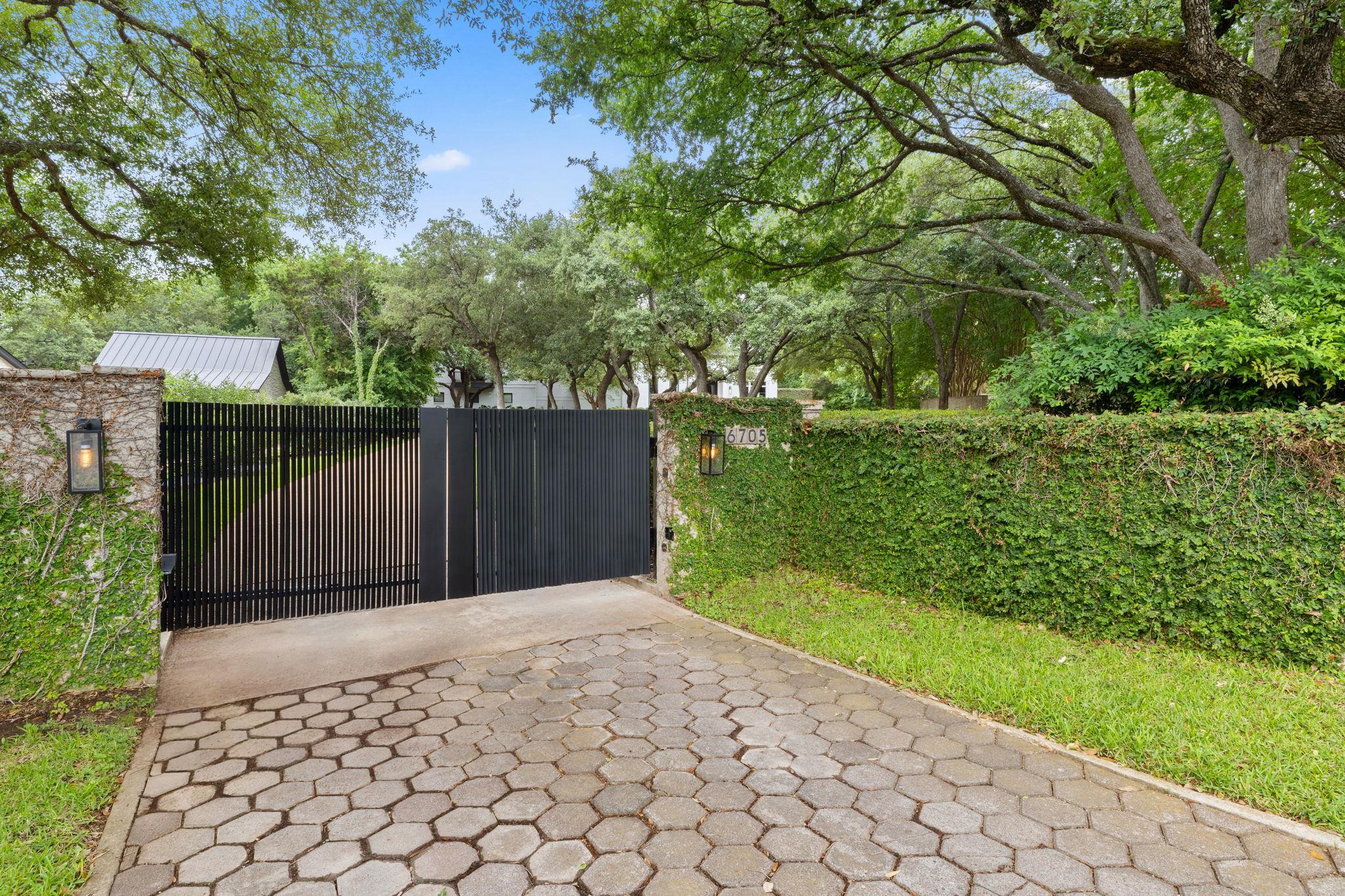 6705 Bridge Hill CV