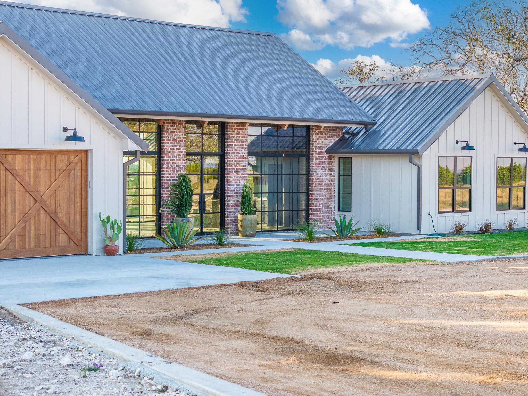 128 Private Road 142