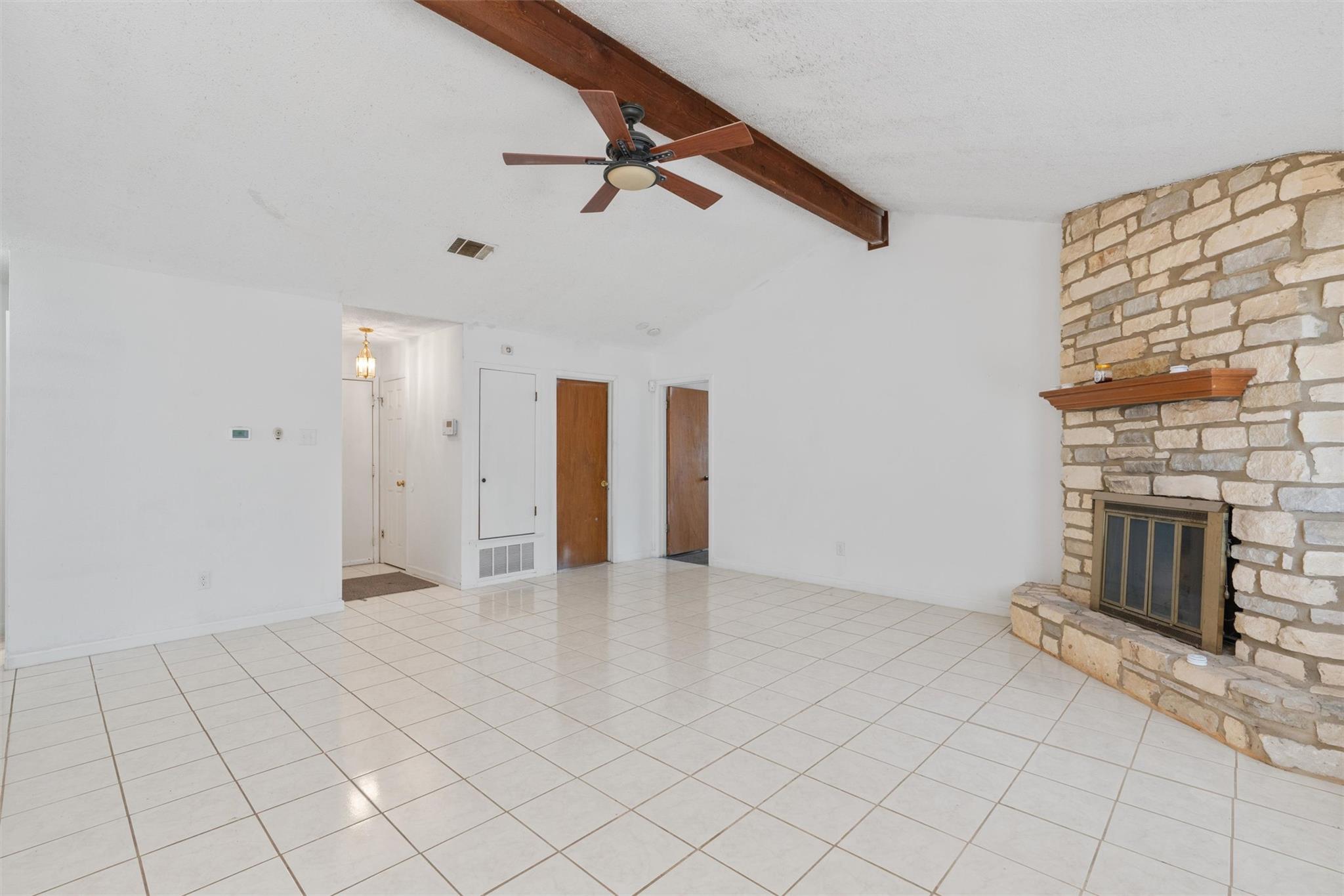 5408 King Henry DR