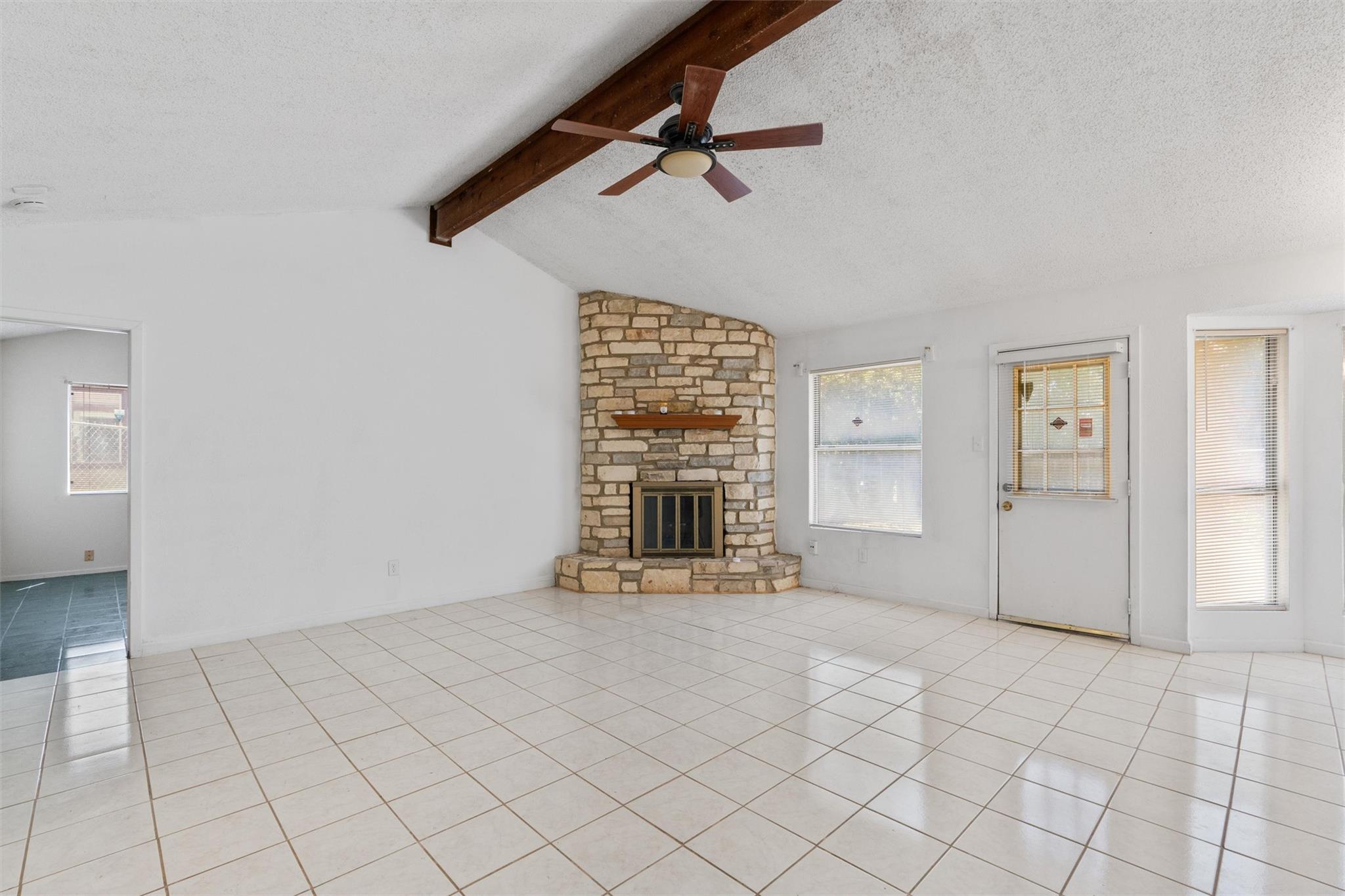 5408 King Henry DR