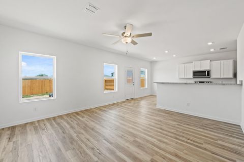 Tiny photo for 14713 Eagles Claw WAY, Elgin, TX 78621 (MLS # 6684792)