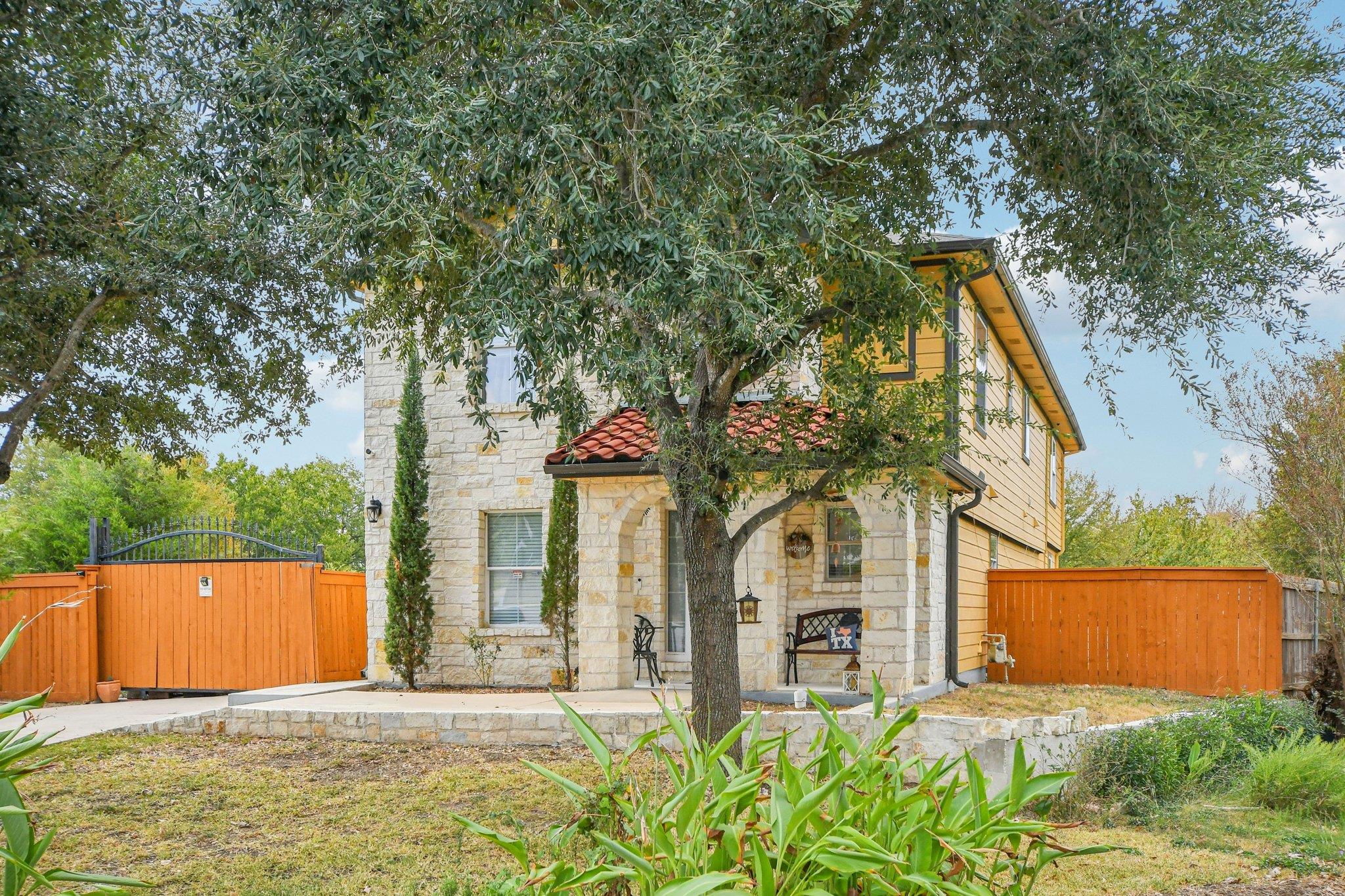18205 Great Falls DR
