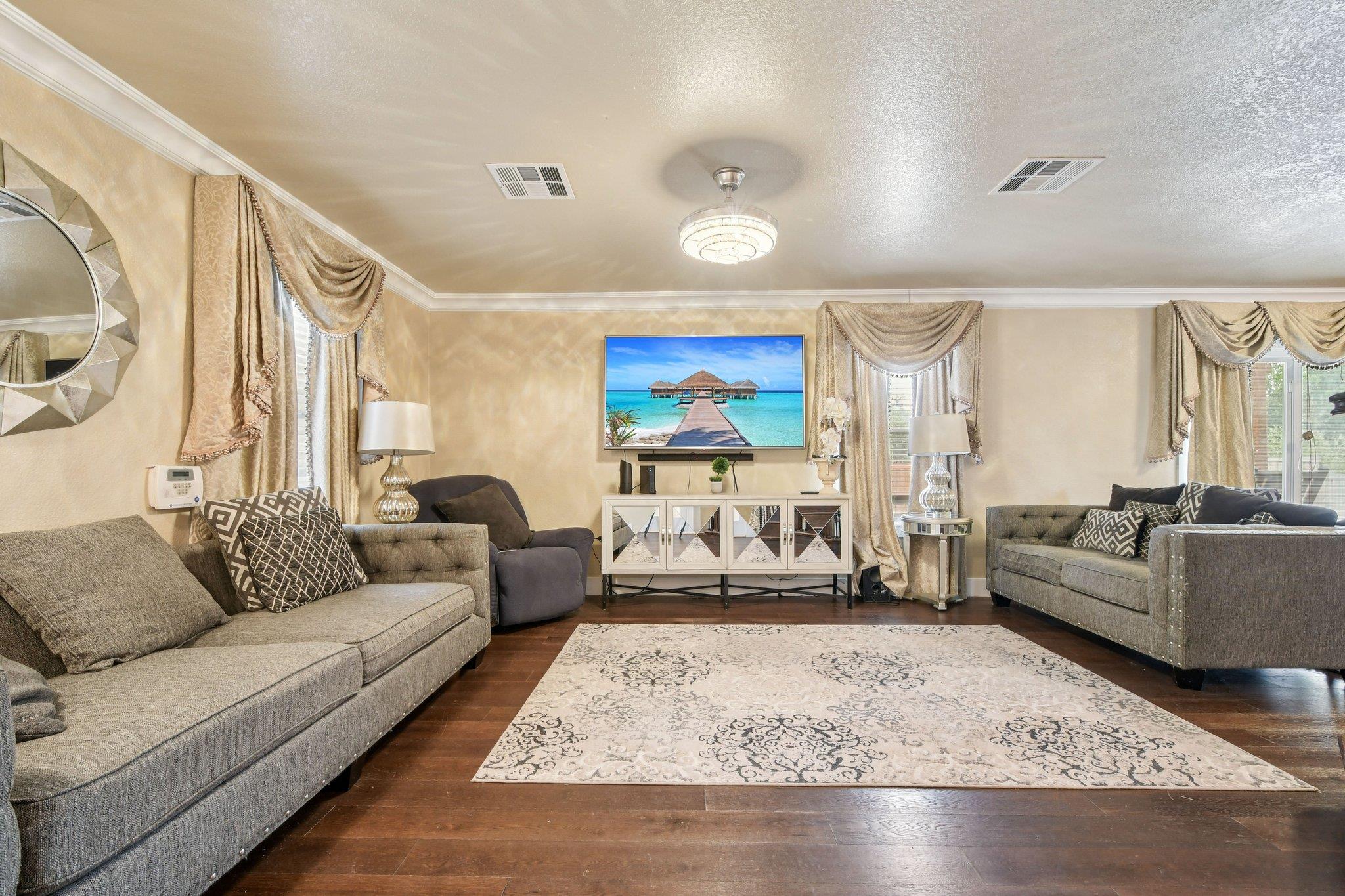 18205 Great Falls DR