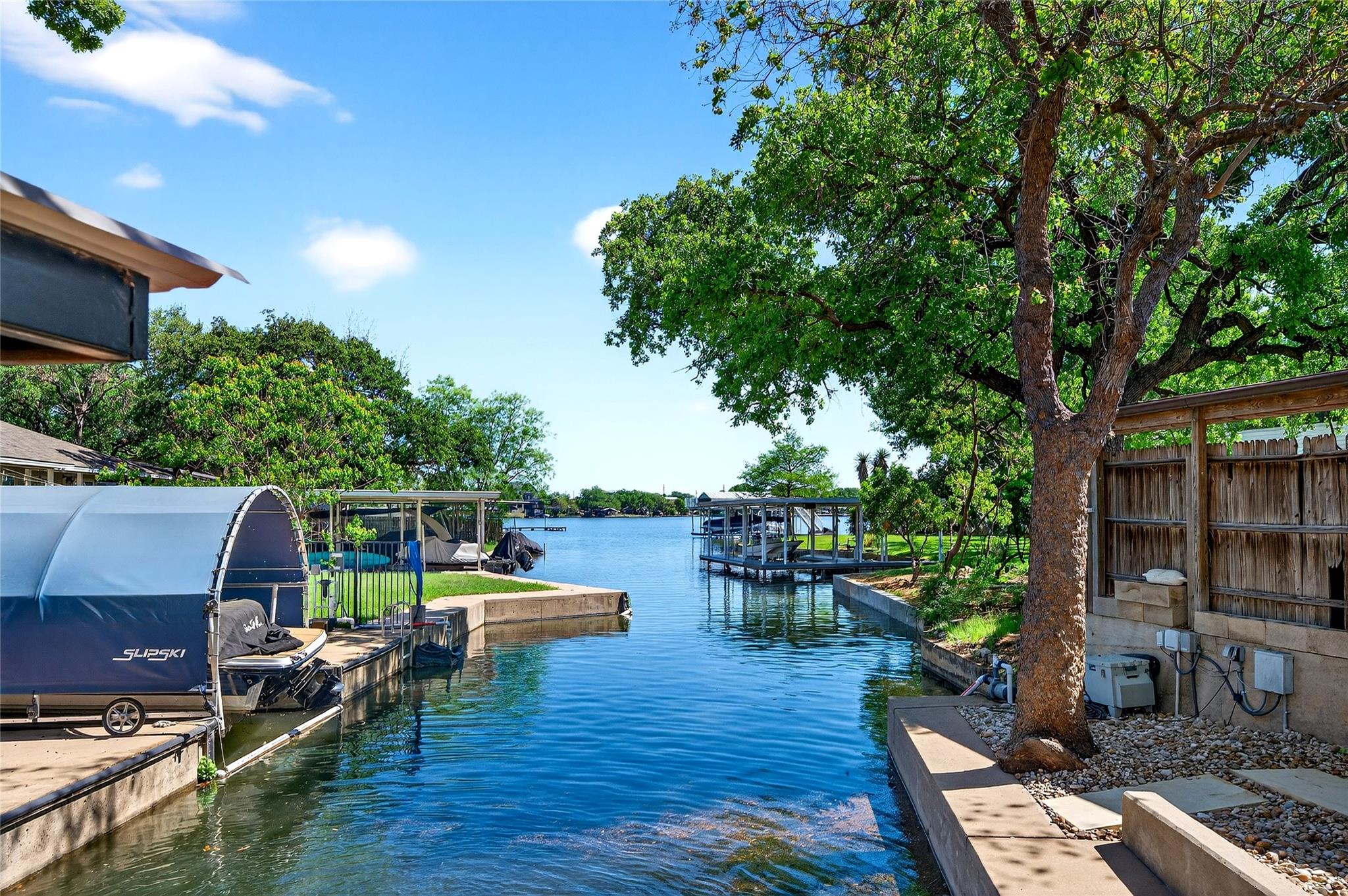 2403 Belaire East LN