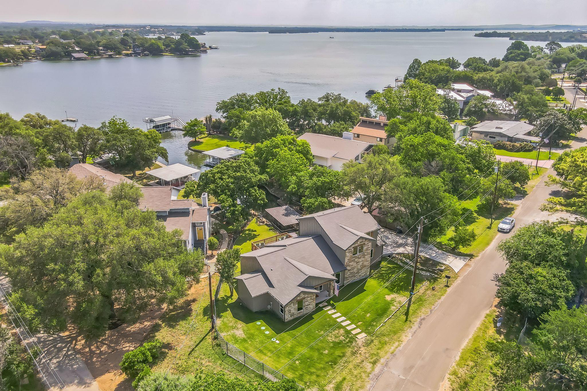 2403 Belaire East LN