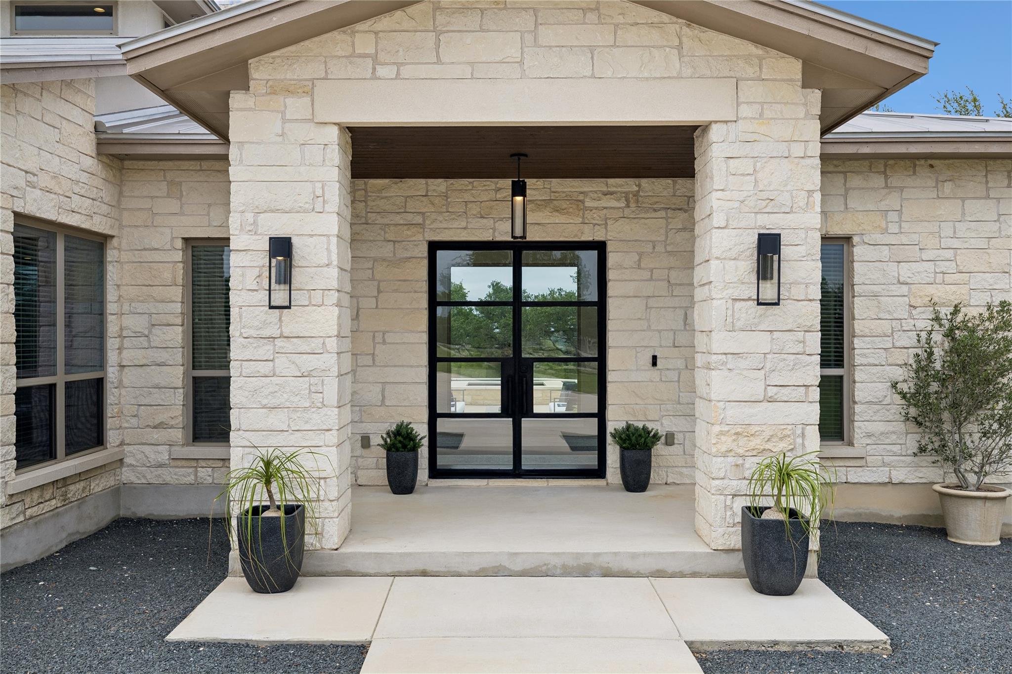 3214 Comal Springs