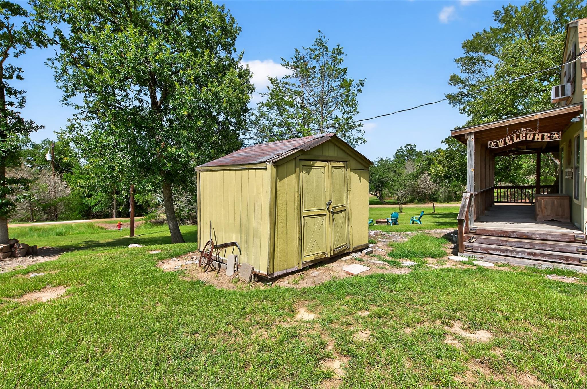 702 Birch Hollow DR