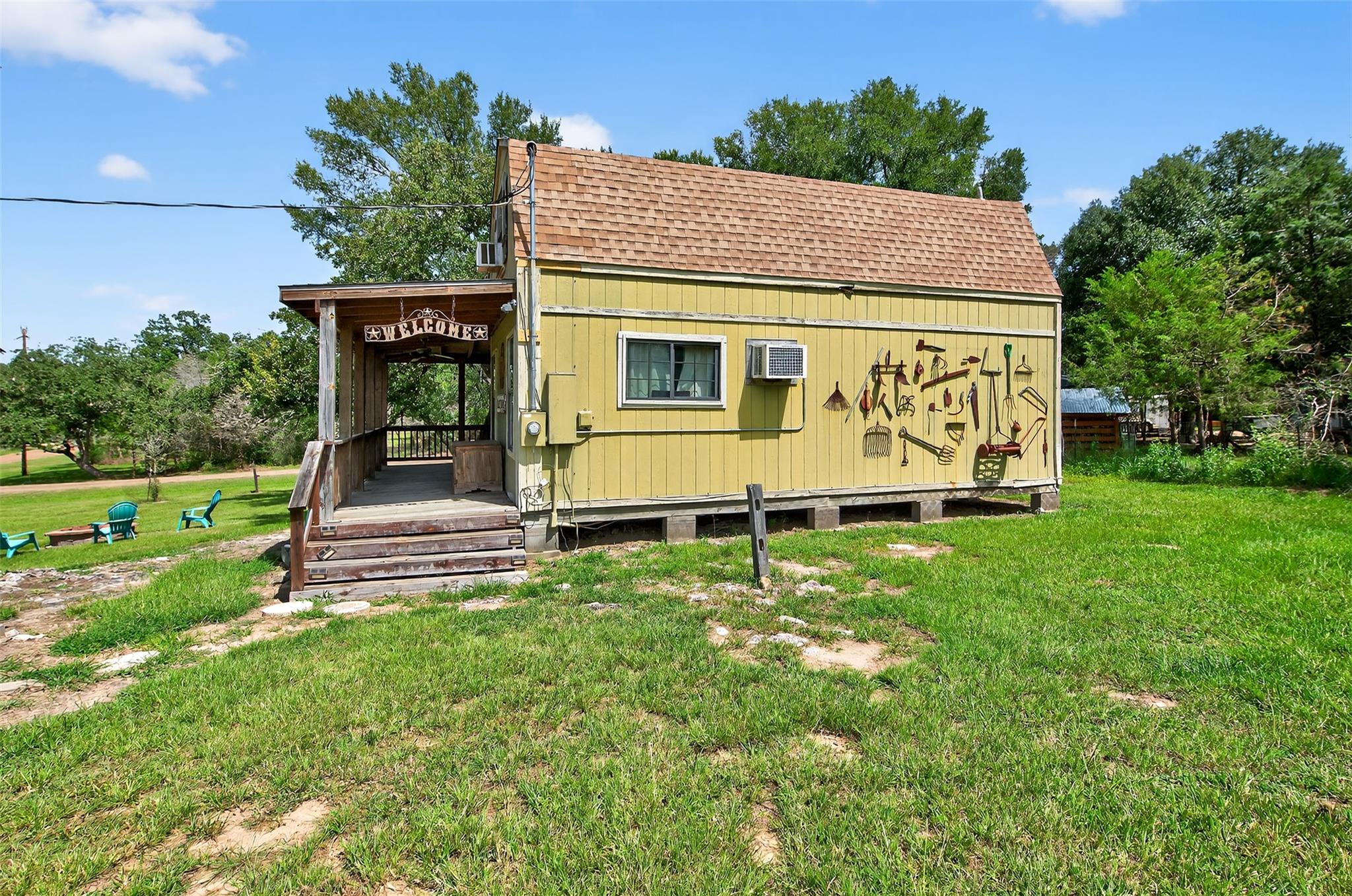 702 Birch Hollow DR
