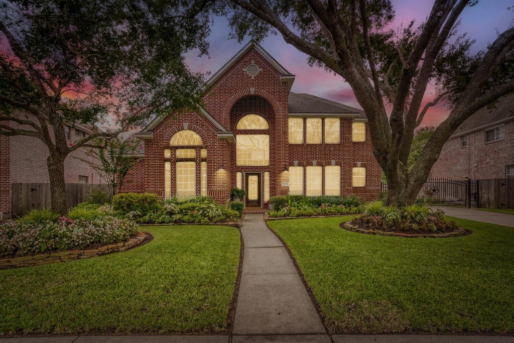 Photo of 17335 W Copper Lakes DR, Houston, TX 77095 (MLS # 3825677)
