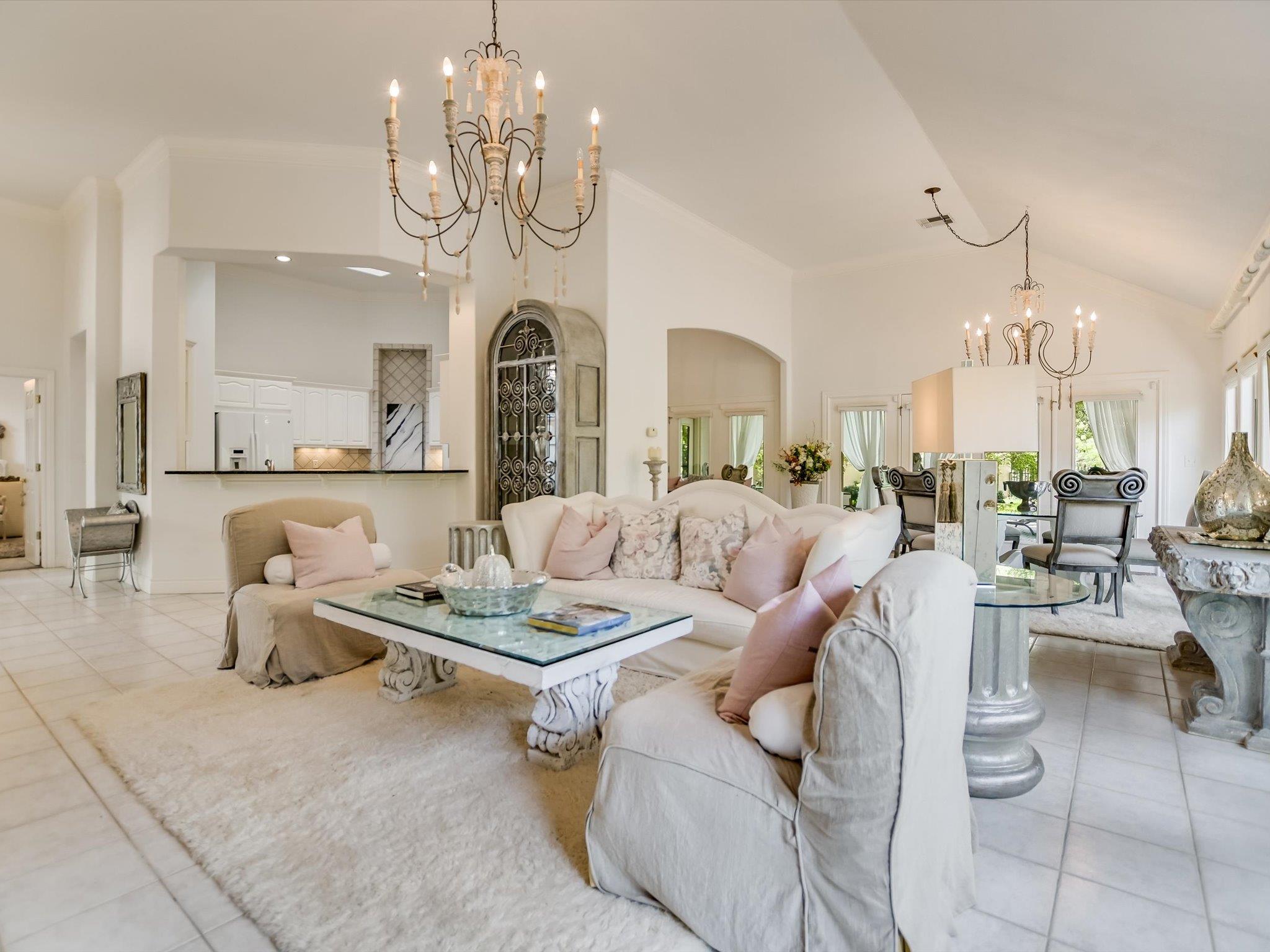 105 San Saba CT