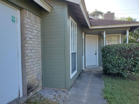 Photo of 507 Greenlawn BLVD, Round Rock, TX 78664 (MLS # 3634136)