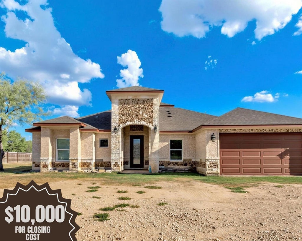 Photo of 199 McDonald LN W, Cedar Creek, TX 78612 (MLS # 6184479)