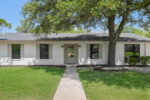Photo of 7010 Miranda DR, Austin, TX 78752 (MLS # 2724257)