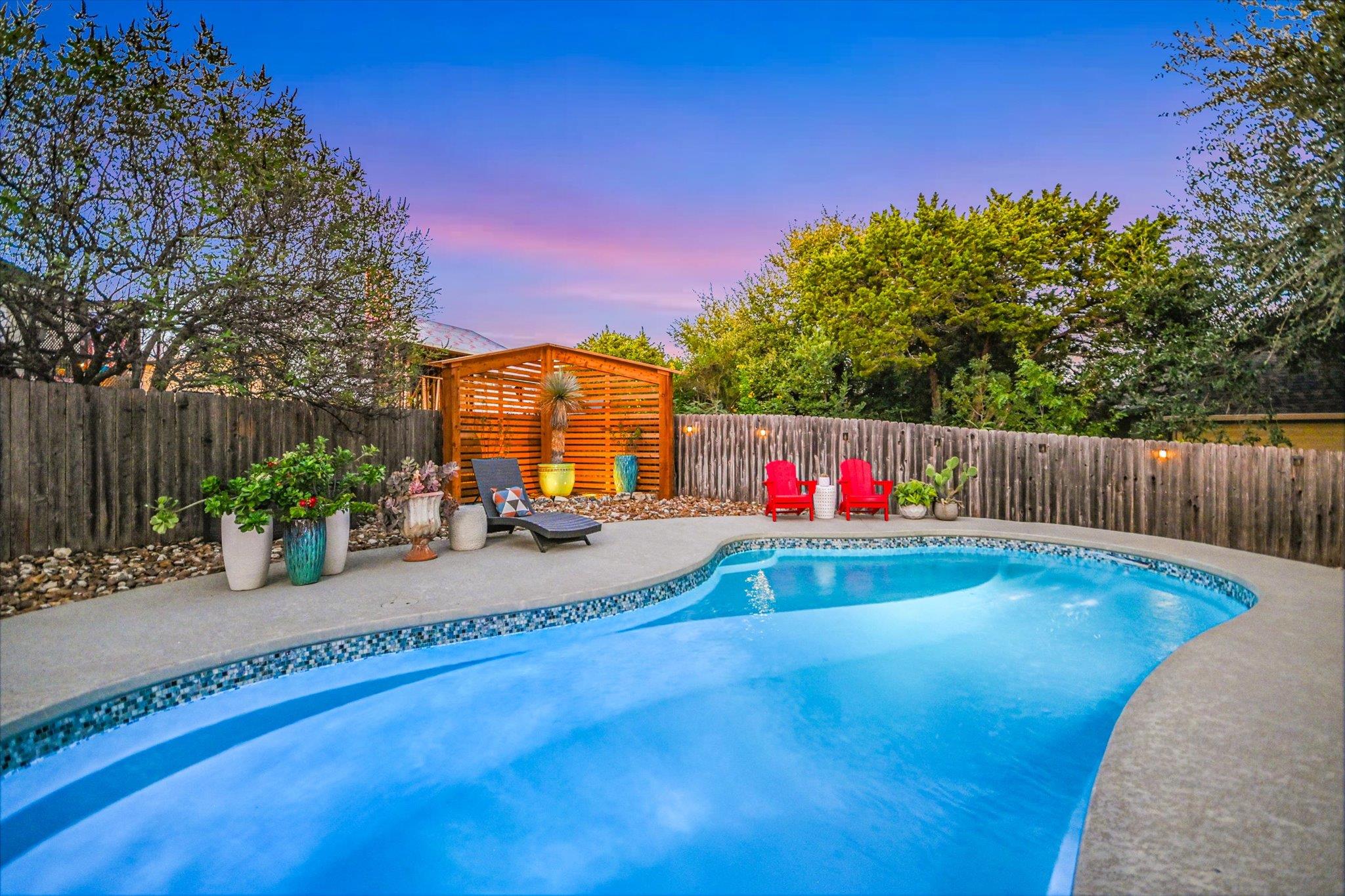36 RIDGEWOOD CIR