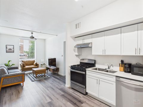 Photo of 911 W 22nd ST #301, Austin, TX 78705 (MLS # 6716793)