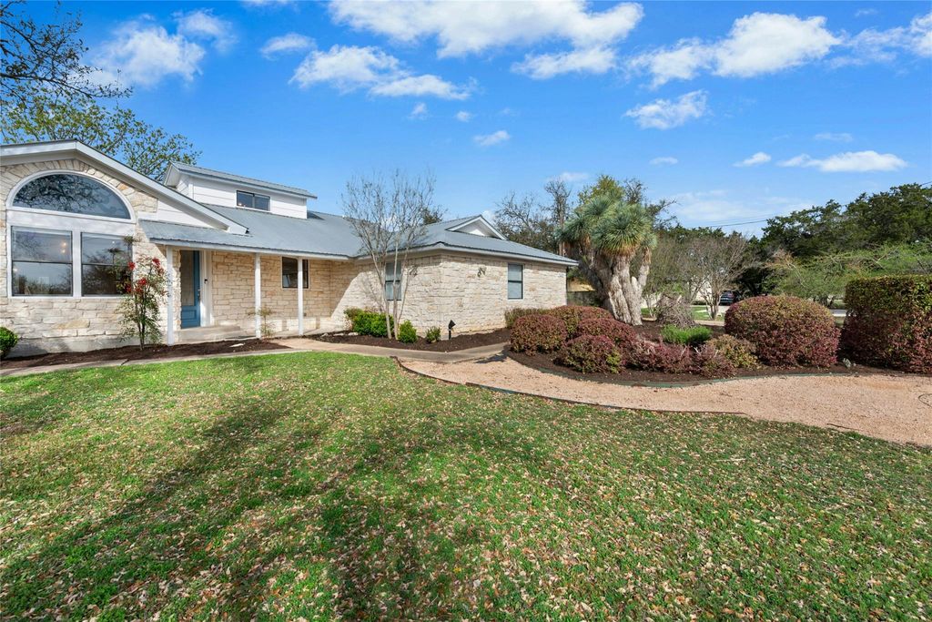 Photo of 140 Donna DR, Wimberley, TX 78676 (MLS # 9329654)