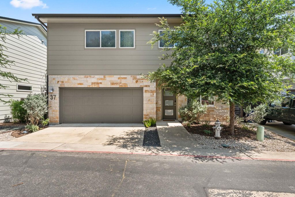 Photo for 6800 Menchaca RD #37, Austin, TX 78745 (MLS # 2826489)