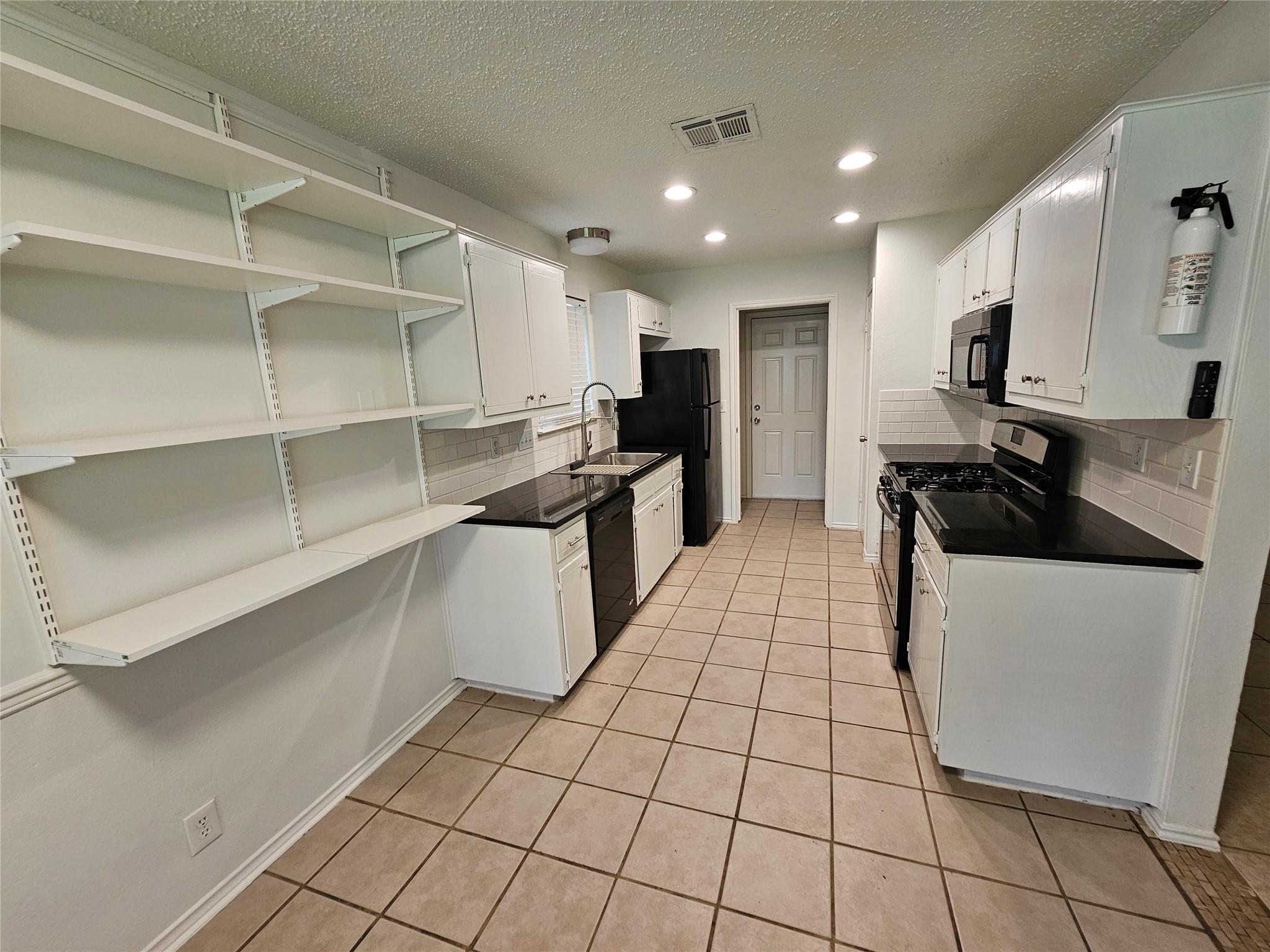 2407 Meadow Brook DR