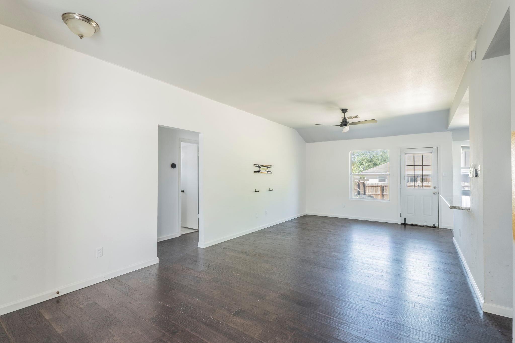 7204 Wardman DR