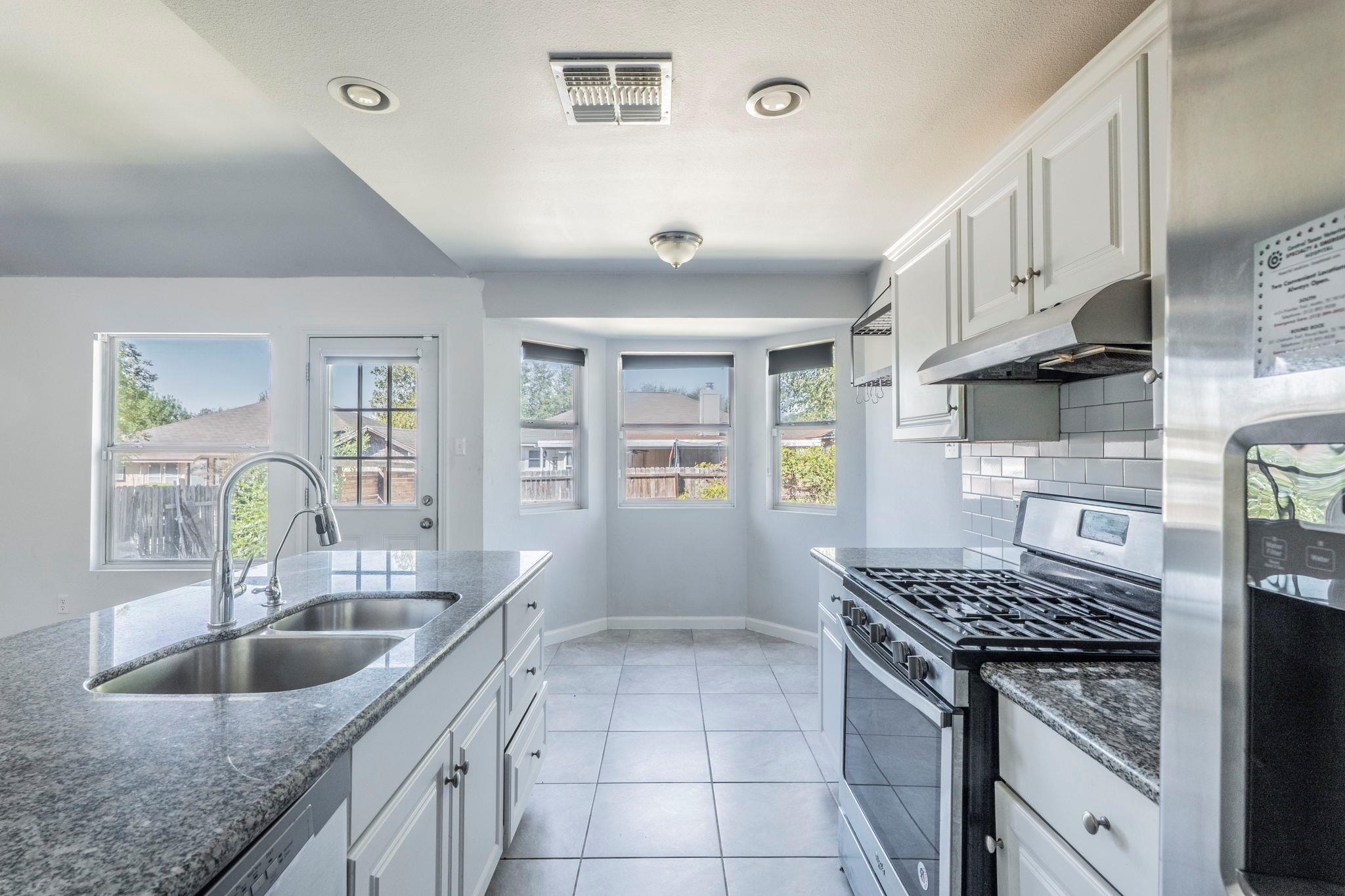 7204 Wardman DR