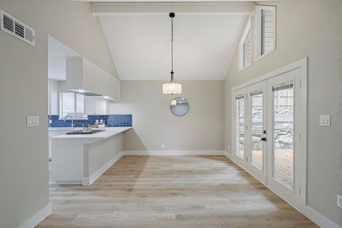 Tiny photo for 6004 Shadow Valley CV #B, Austin, TX 78731 (MLS # 8020156)