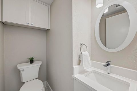 Tiny photo for 6004 Shadow Valley CV #B, Austin, TX 78731 (MLS # 8020156)