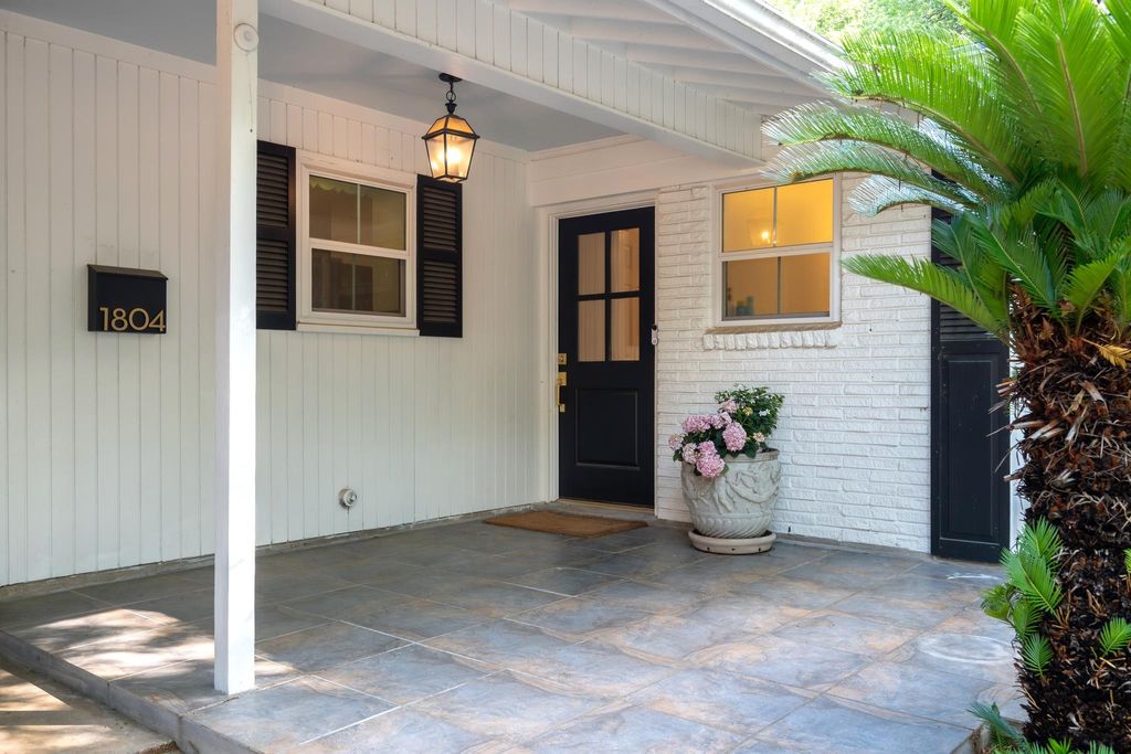 Photo of 1804 Raleigh Ave, Austin, TX 78703 (MLS # 9413215)