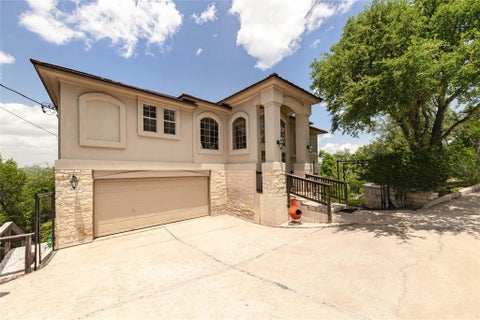 Photo of 8424 Bronco Buster TRL, Lago Vista, TX 78645 (MLS # 3286938)