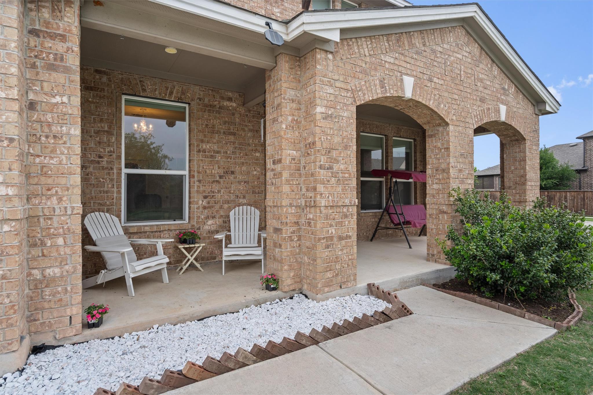 1201 Euless LN
