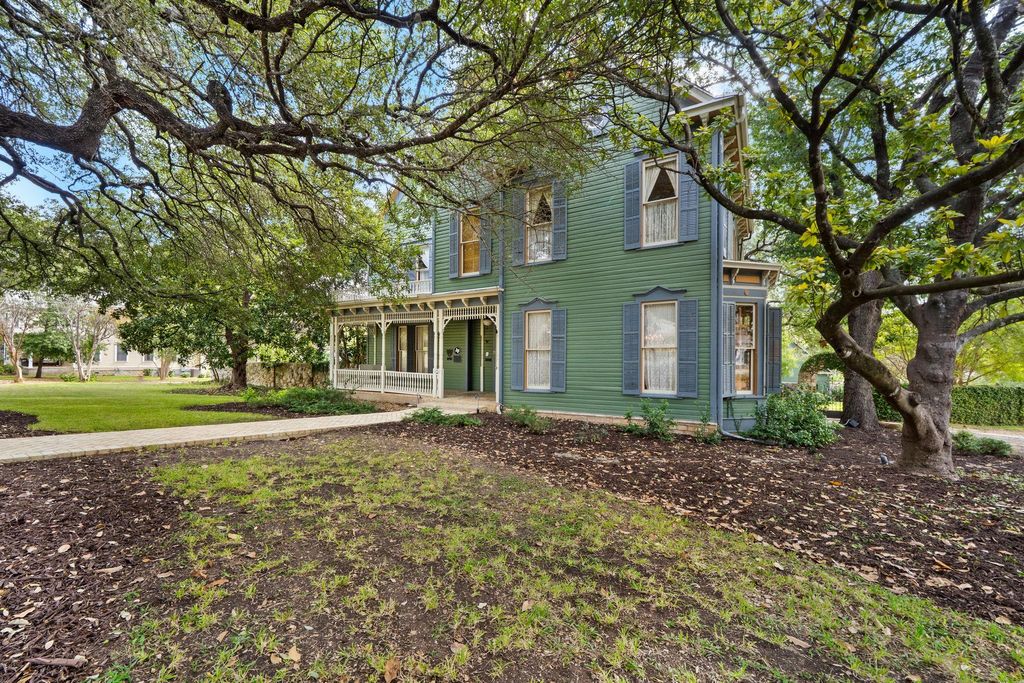 Photo of 833 Belvin ST, San Marcos, TX 78666 (MLS # 7737828)