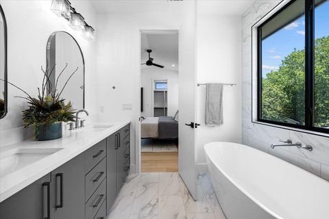 Tiny photo for 5409 Avenue G Ave, Austin, TX 78751 (MLS # 3706971)