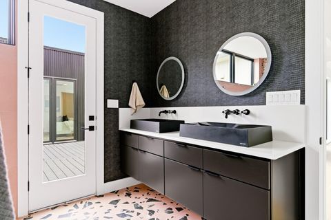 Tiny photo for 4613 Bolm DR, Austin, TX 78702 (MLS # 7769697)