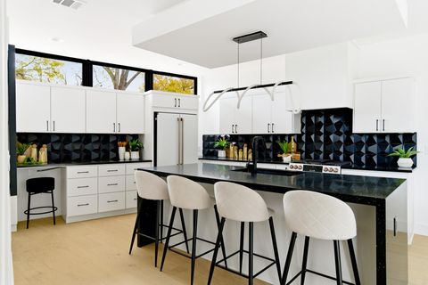 Tiny photo for 4613 Bolm DR, Austin, TX 78702 (MLS # 7769697)