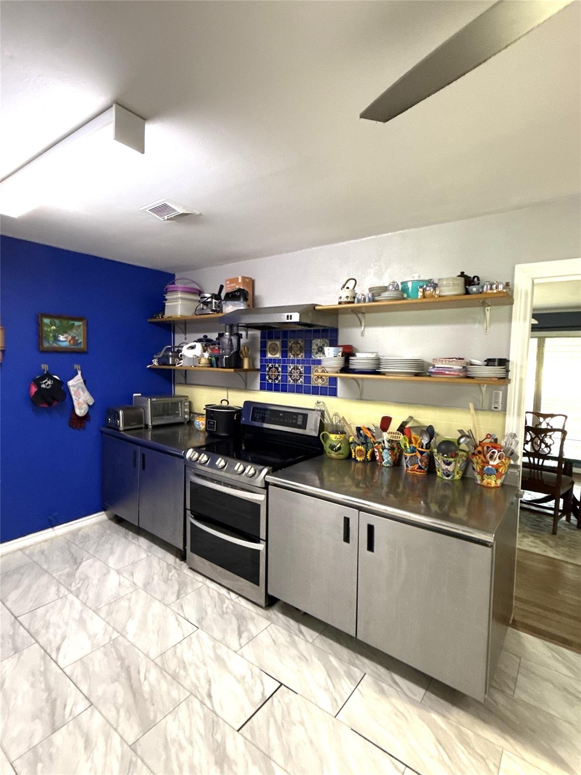 2105 Vogel Ave