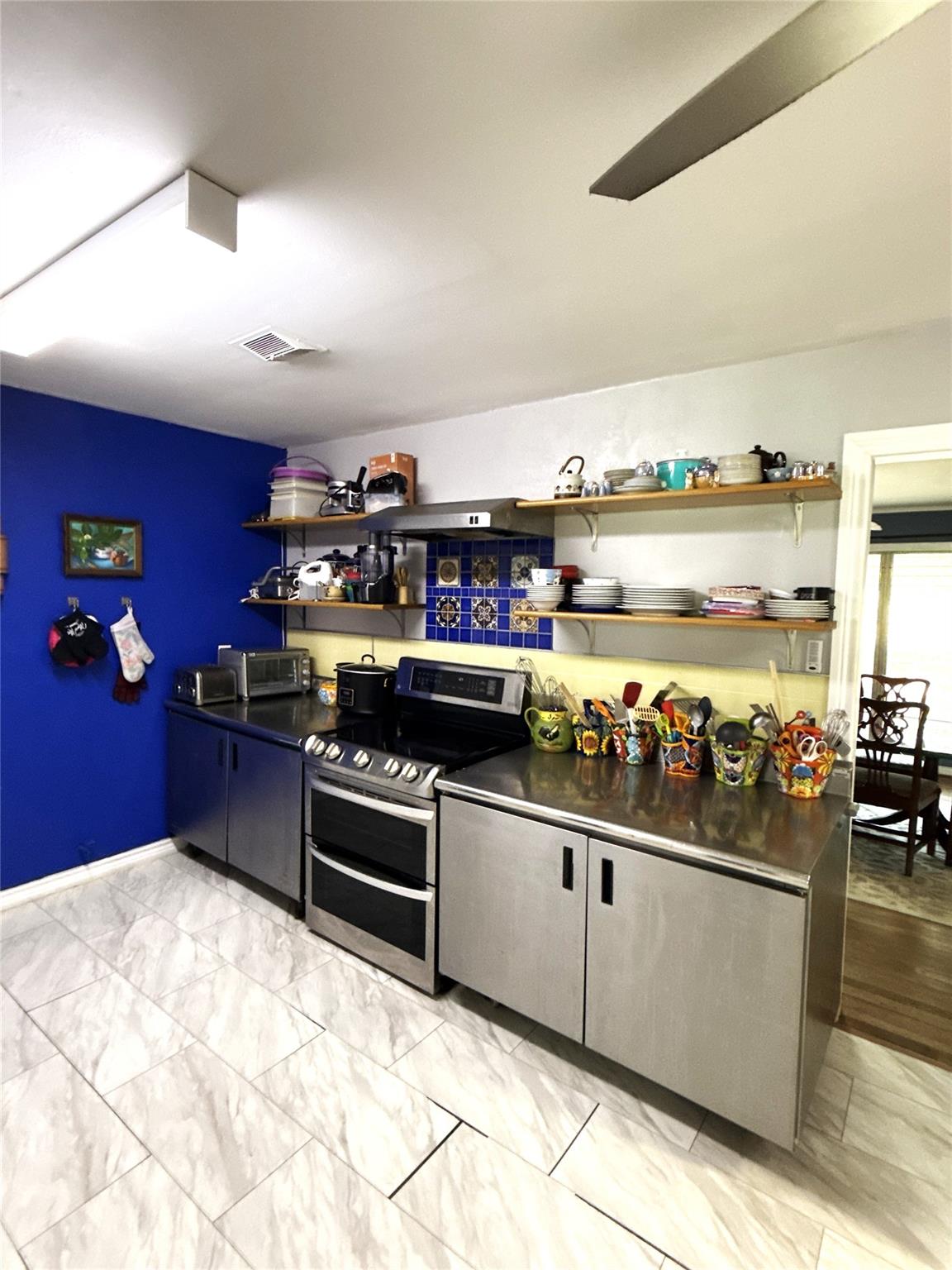 2105 Vogel Ave