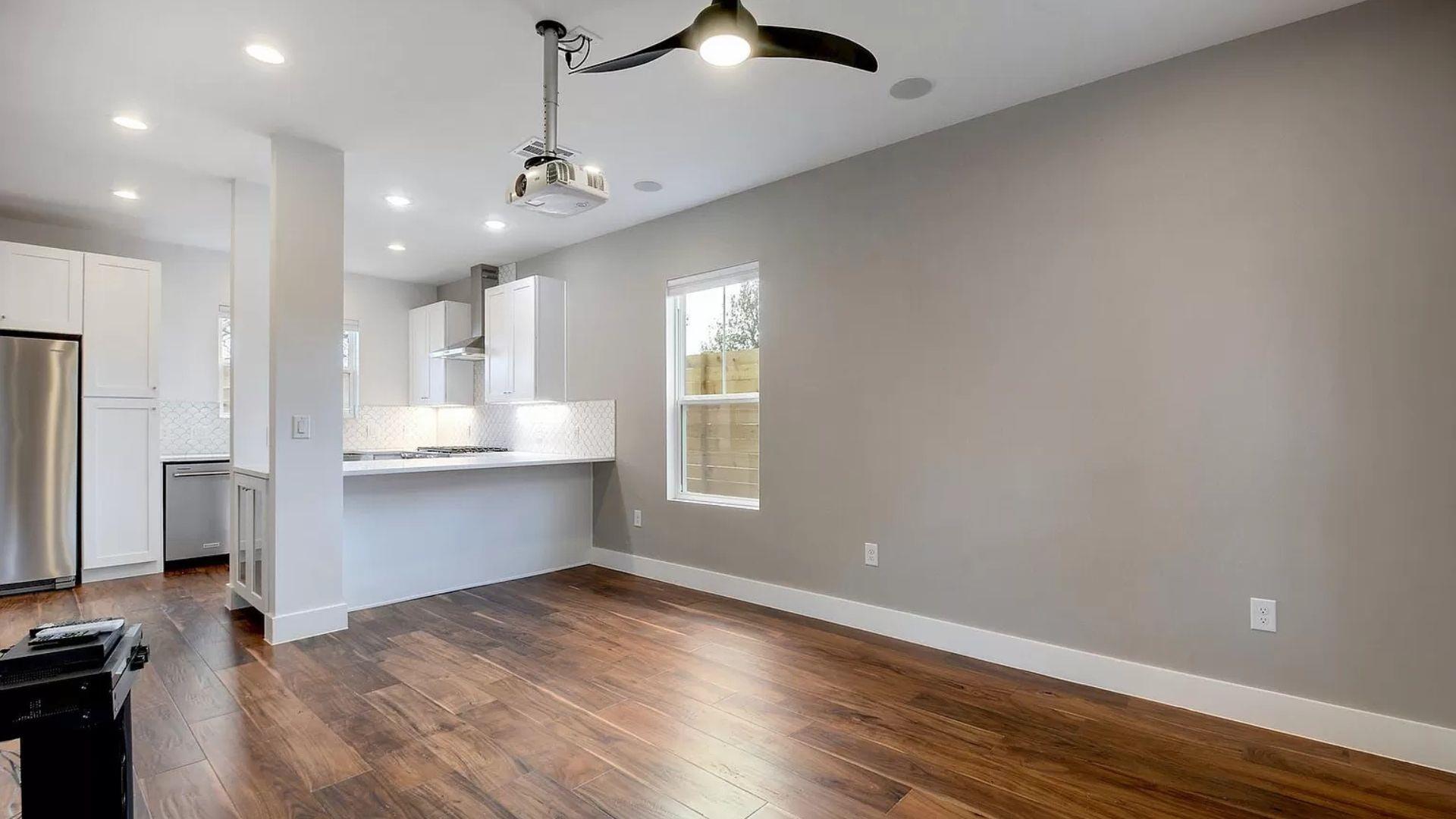 105 Elkhart ST