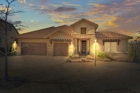 Photo of 416 Maialina CV, Lakeway, TX 78738 (MLS # 1516459)