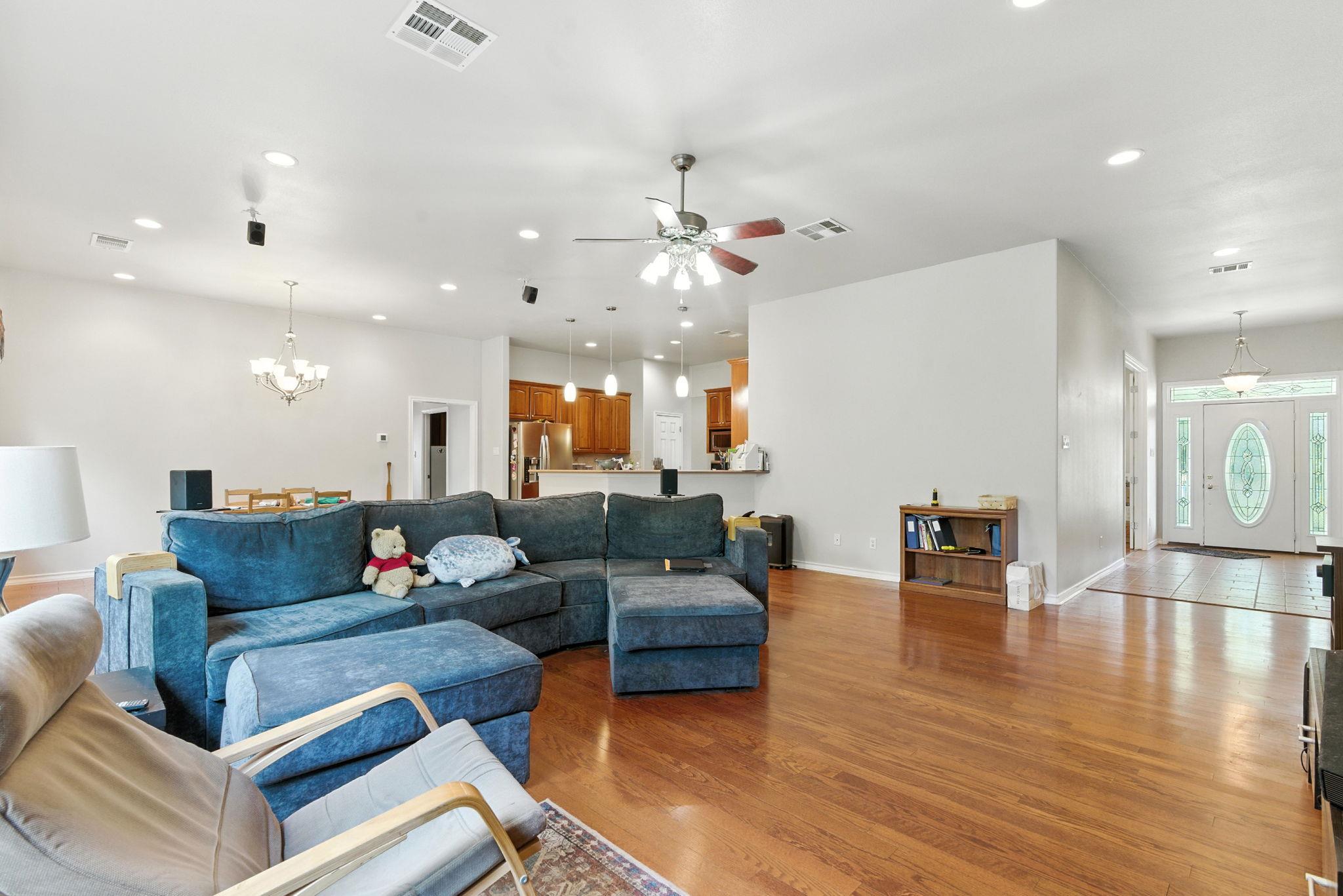 230 Hoffman RD