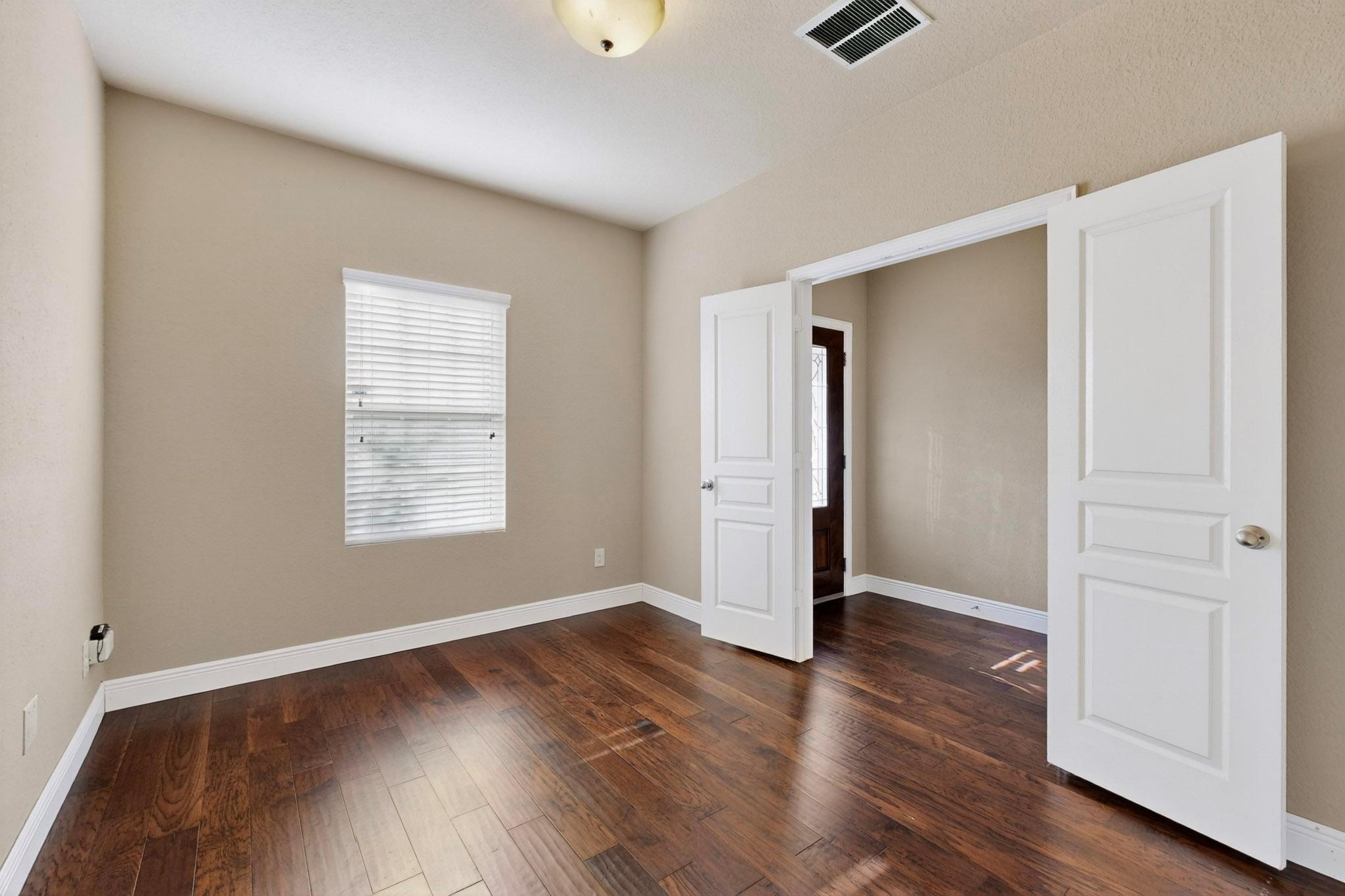 13416 Kearns DR